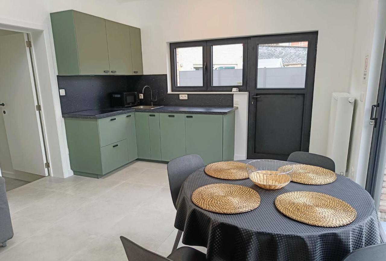 Casa Roman Zonhoven ภายนอก รูปภาพ